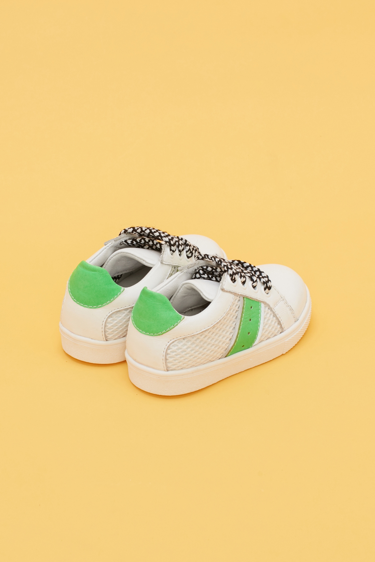 Erkek Bebek Beyaz Ayakkabı