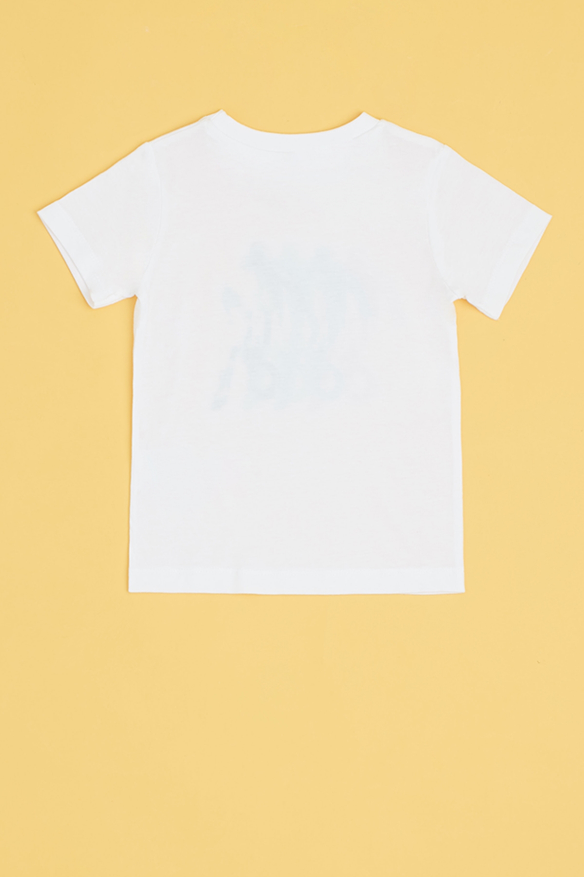 Erkek Bebek Beyaz T-Shirt Şort Takımı