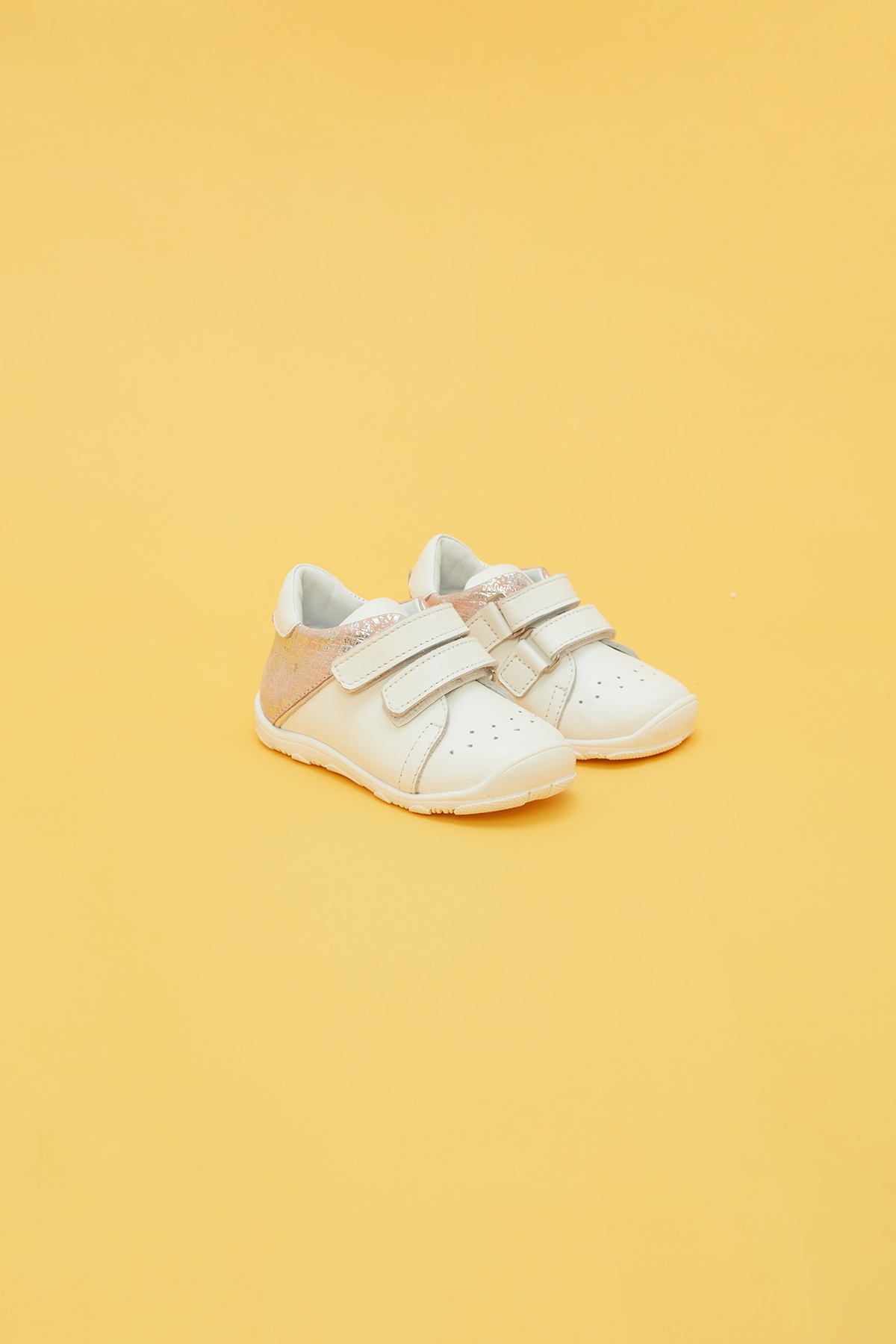 Kız Bebek Beyaz Sneaker