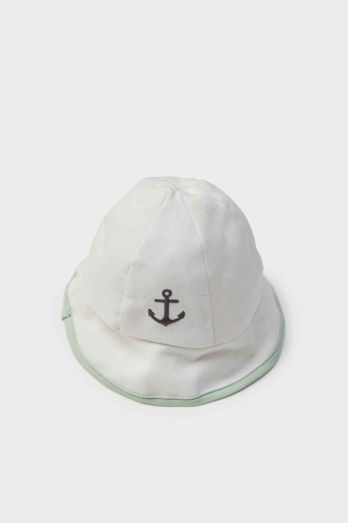 Erkek Bebek Beyaz Şapka 