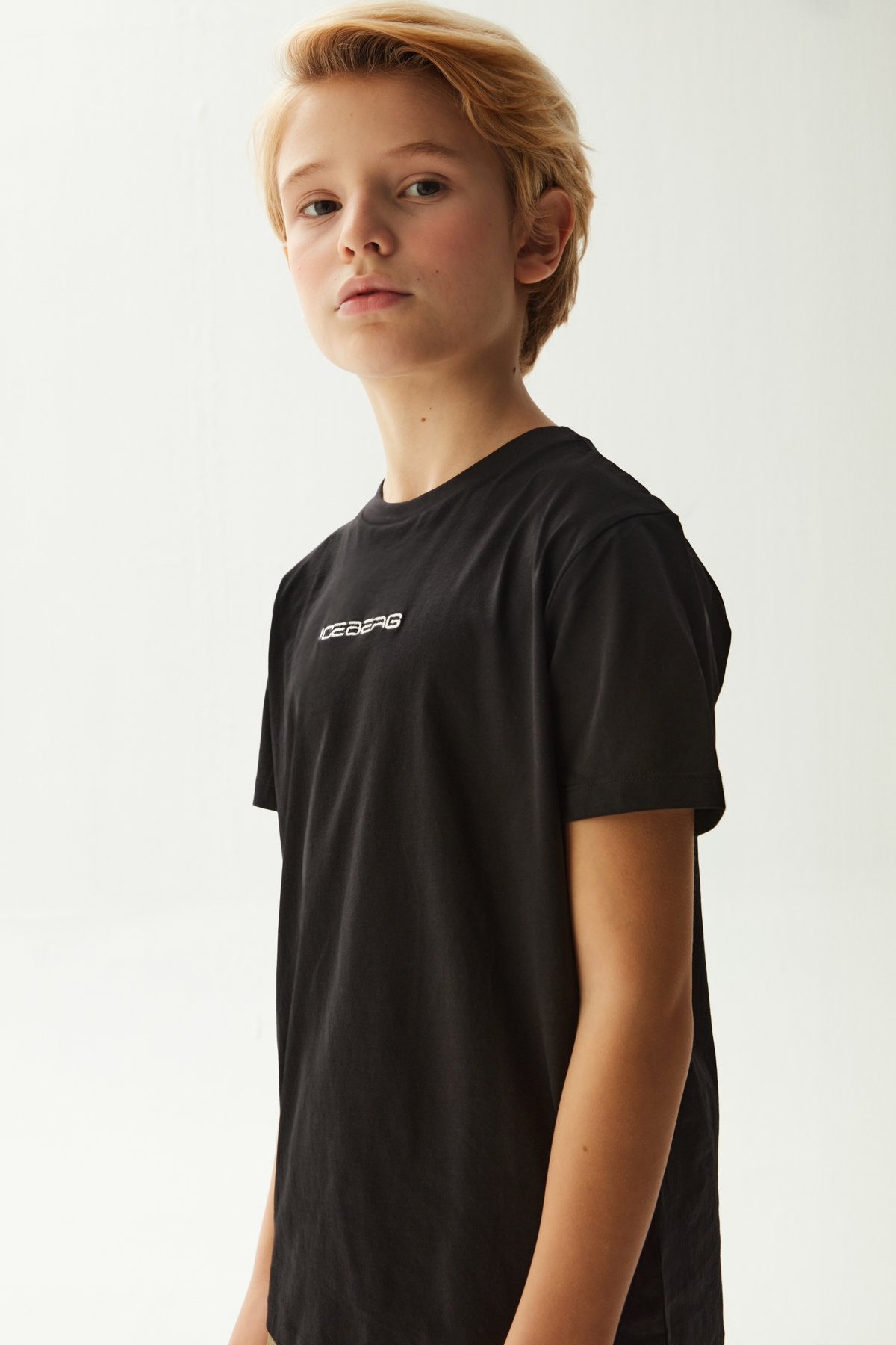 Erkek Çocuk Siyah T-Shirt