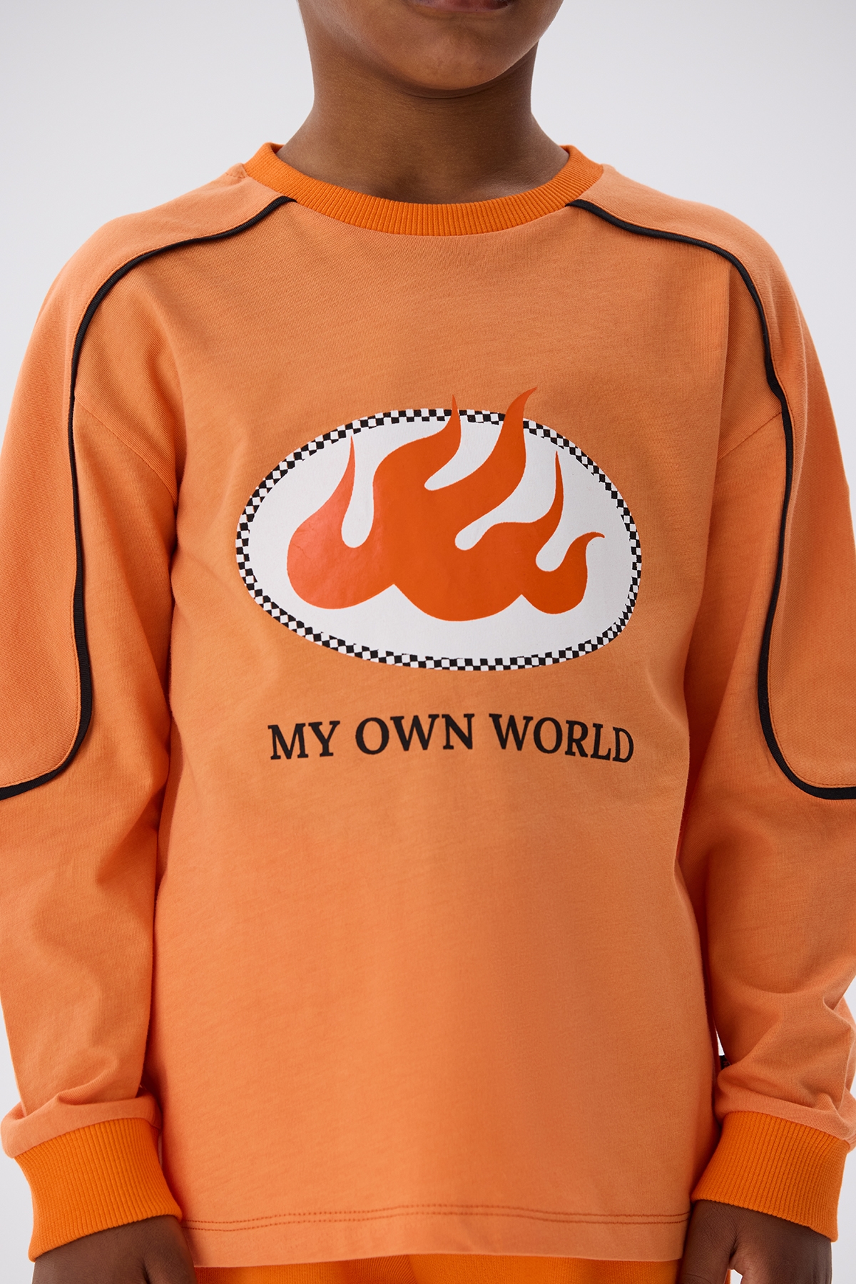 Erkek Çocuk Oranj Sweatshirt