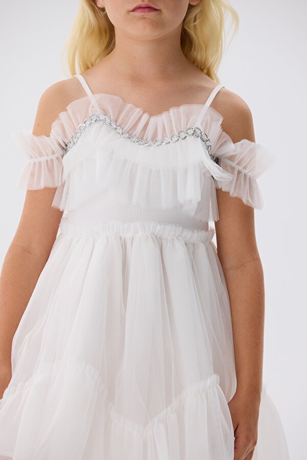 kiz-cocuk-beyaz-elbise-20090